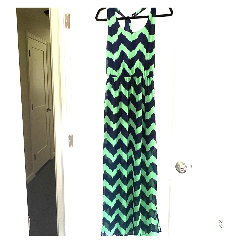 Vibrant Green & Navy Chevron Maxi